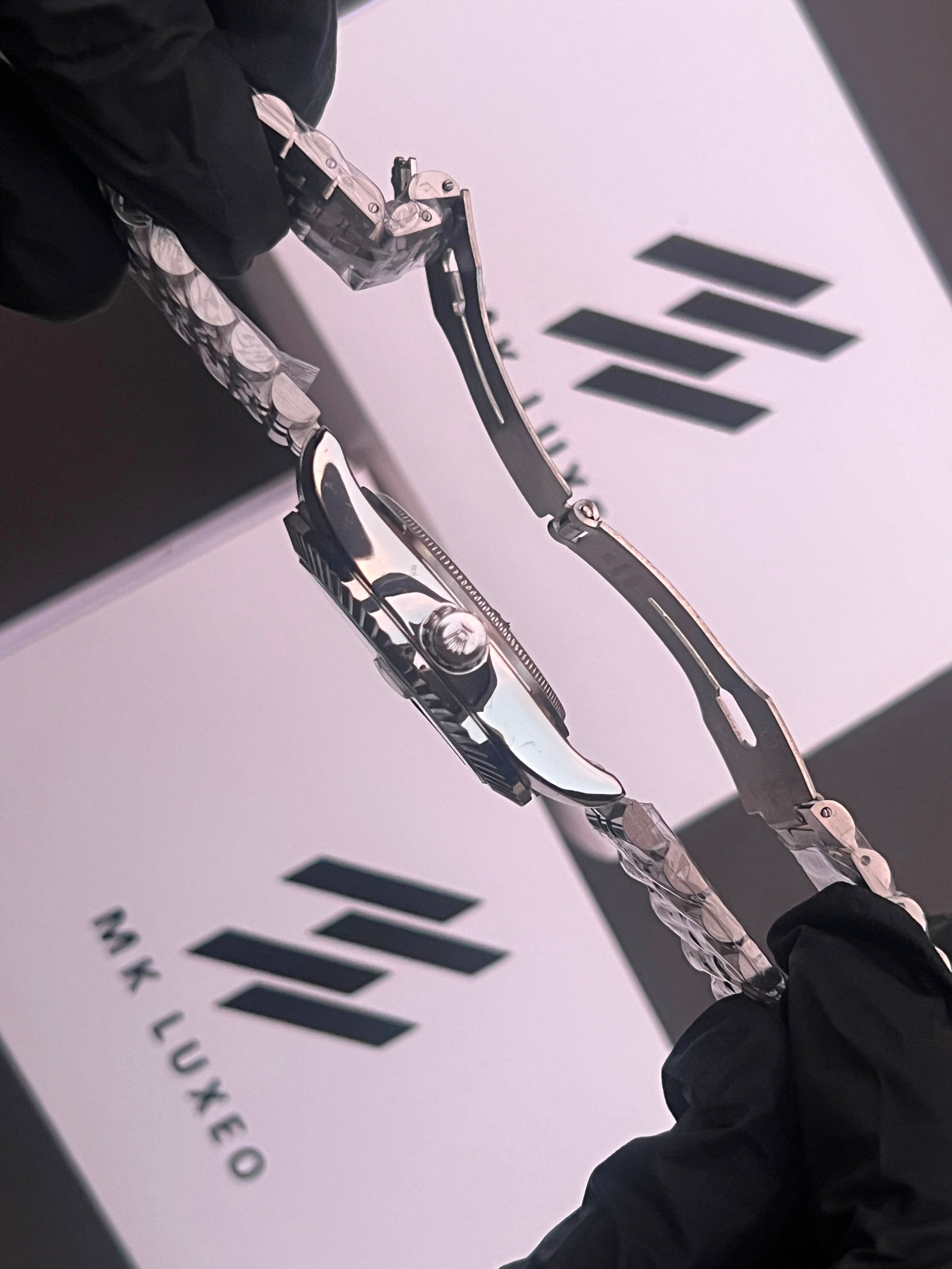 Crown Elite Watch