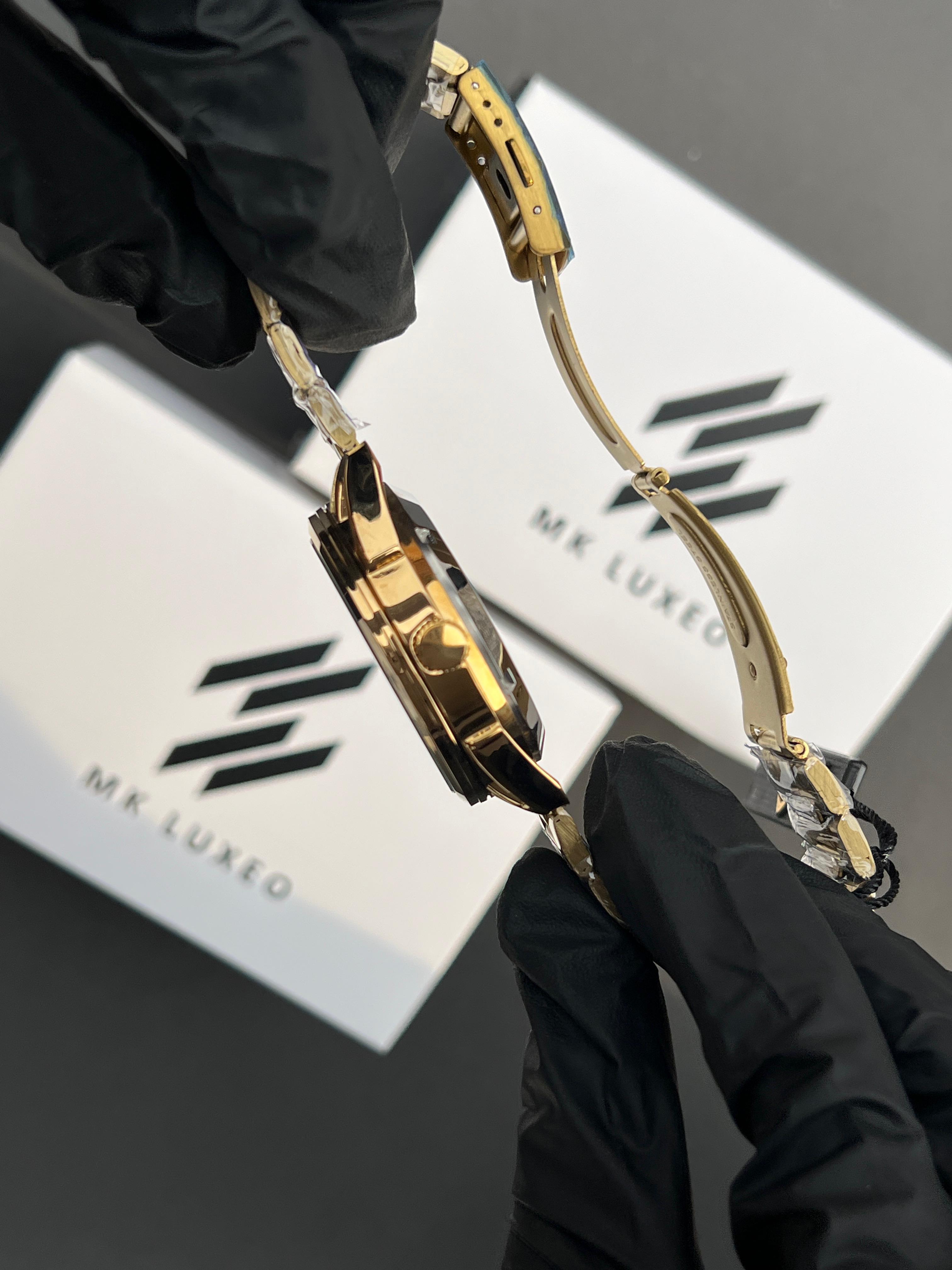 FW - Wear the moment