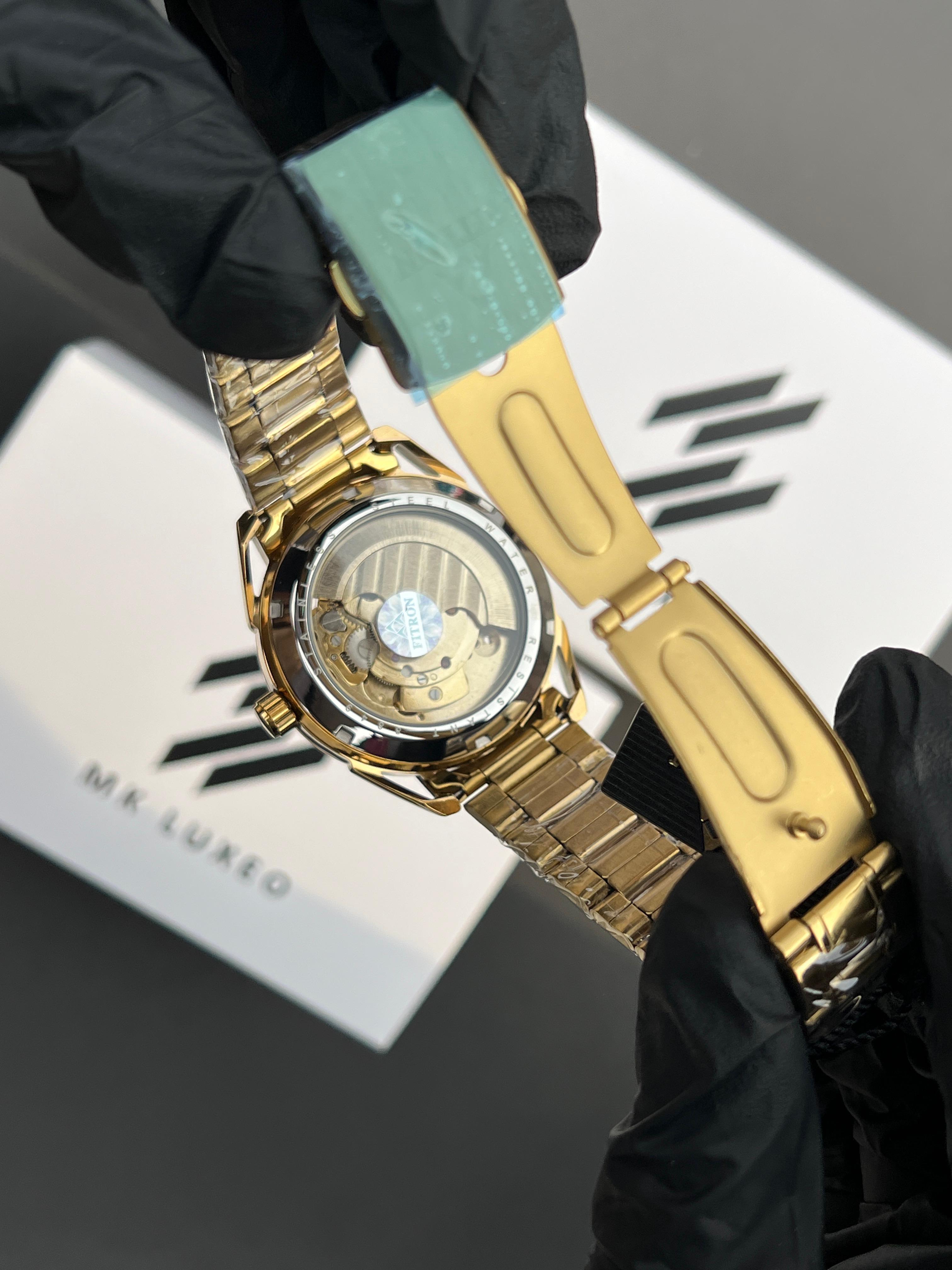 FW - Wear the moment