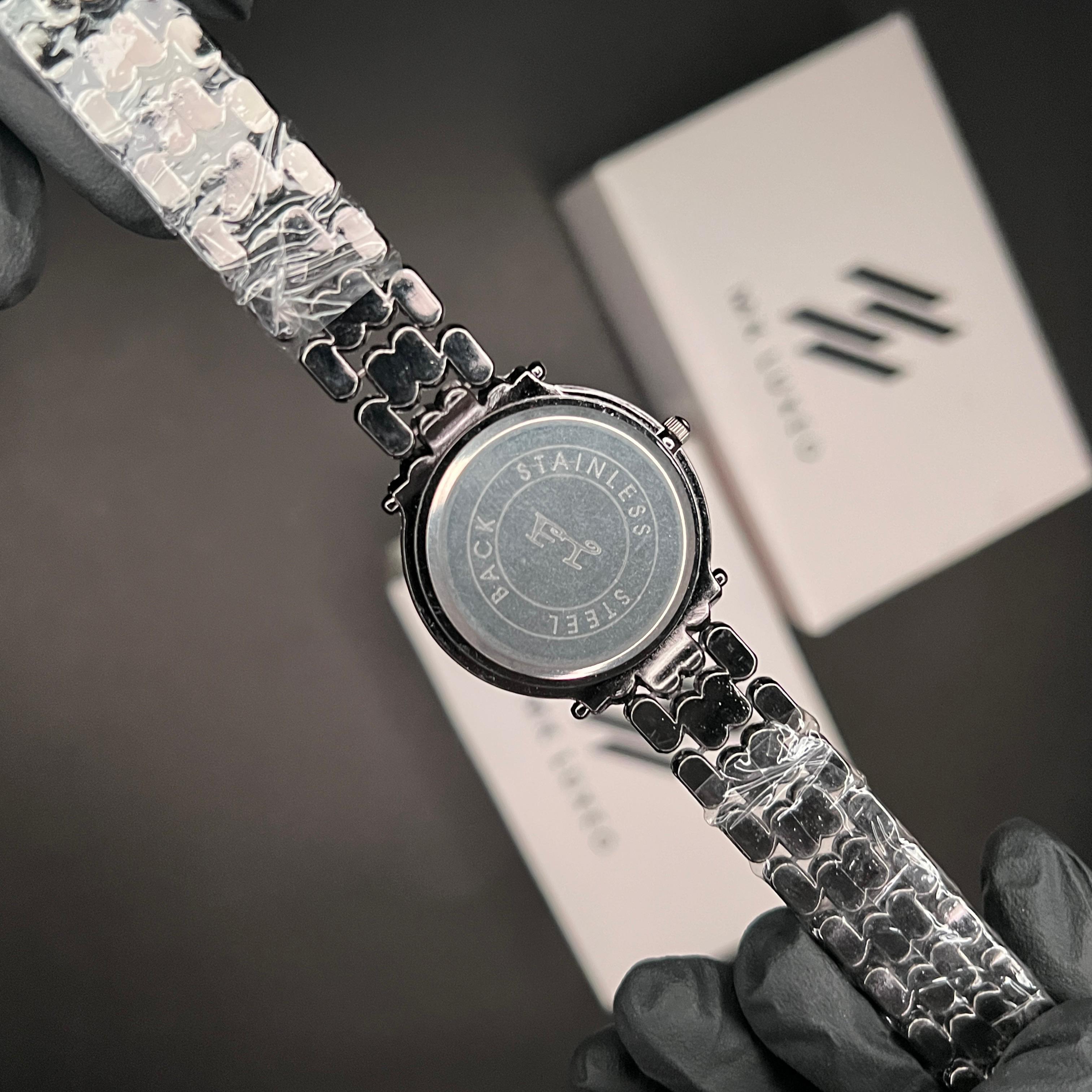 Style in Every Second