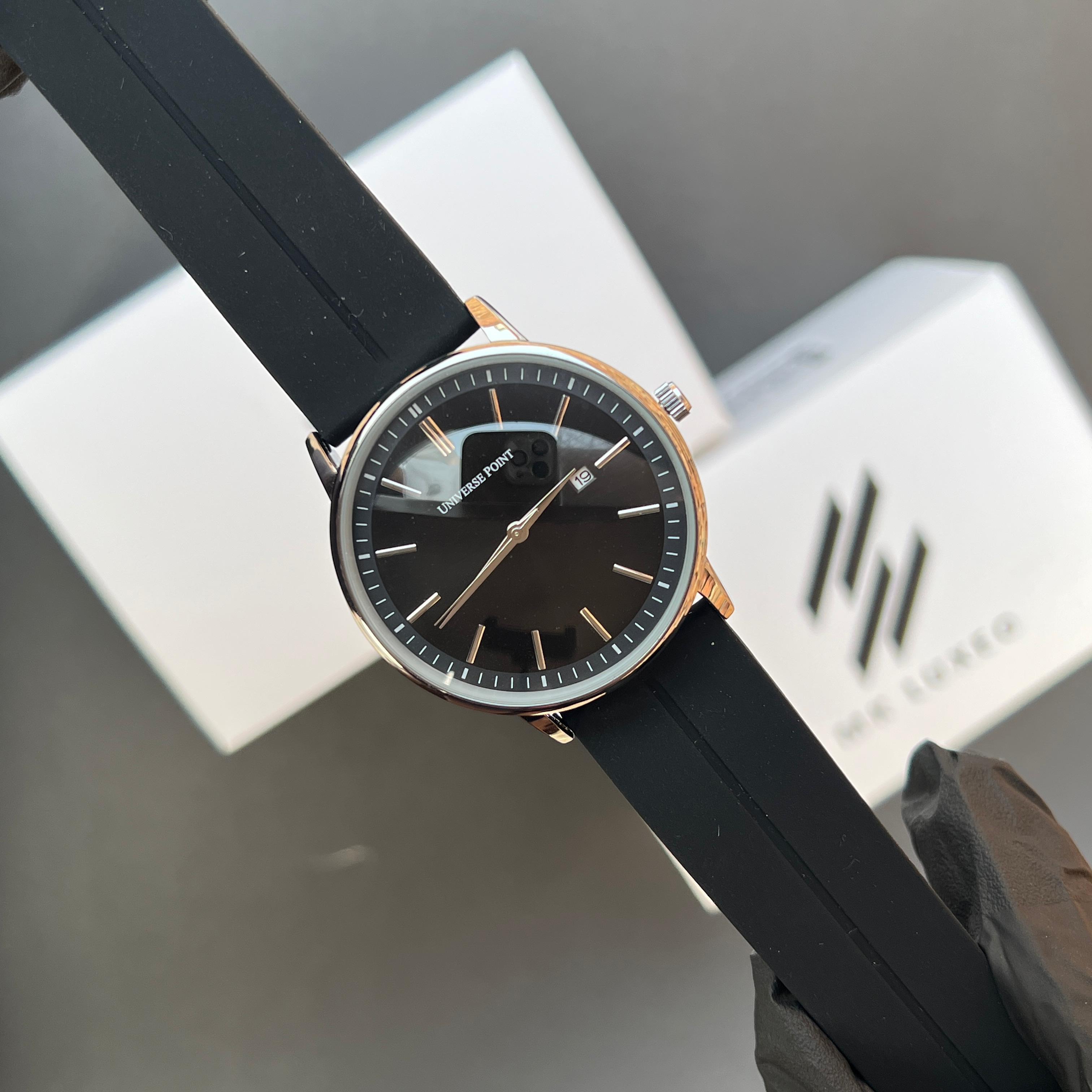 UP - Black dial with Slim baton Hour Markers