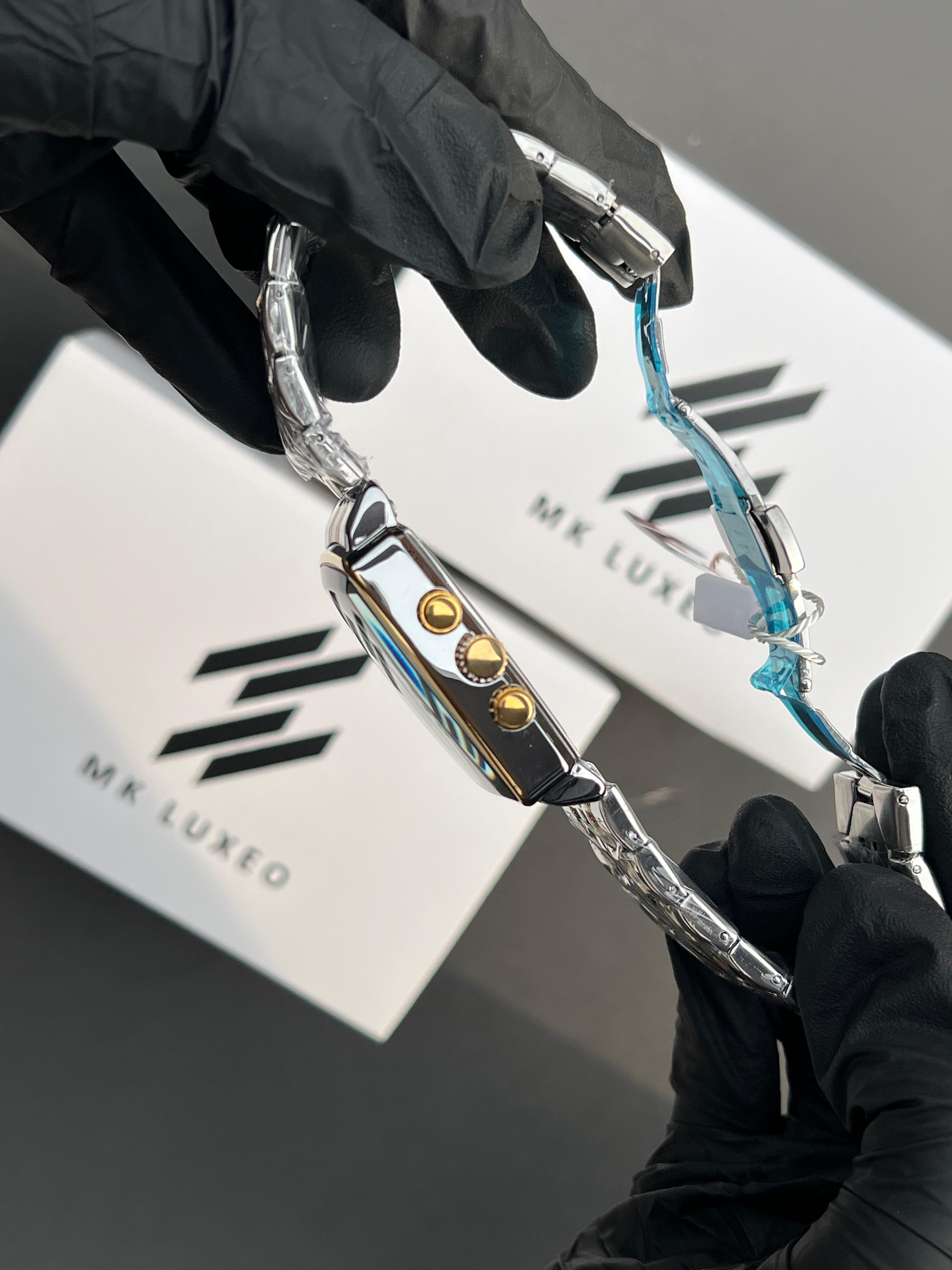 RZN - Elevate your wrist game